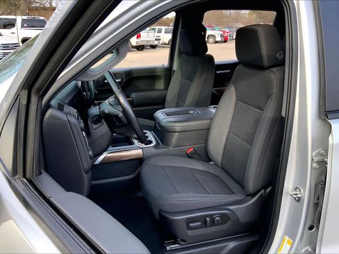 Used 2021 Chevrolet Silverado 1500 RST image 8