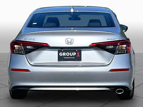 Used 2023 Honda Civic Sport image 5