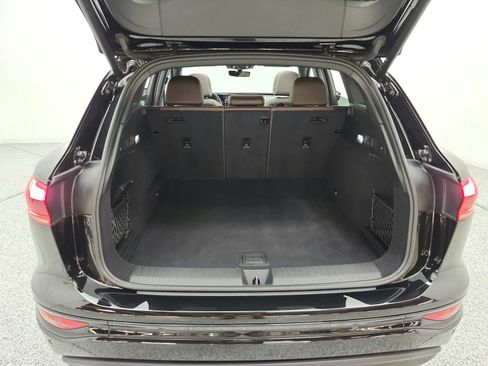 Used 2025 Audi Q6 e-tron Premium Plus w/ Premium Plus RWD image 21
