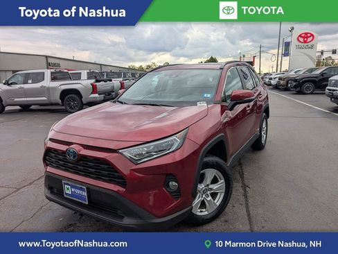 Certified 2021 Toyota RAV4 XLE w/ Convenience Package AWD/4WD image 1