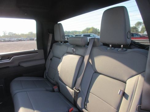 New 2026 GMC Sierra 2500 SLT image 15