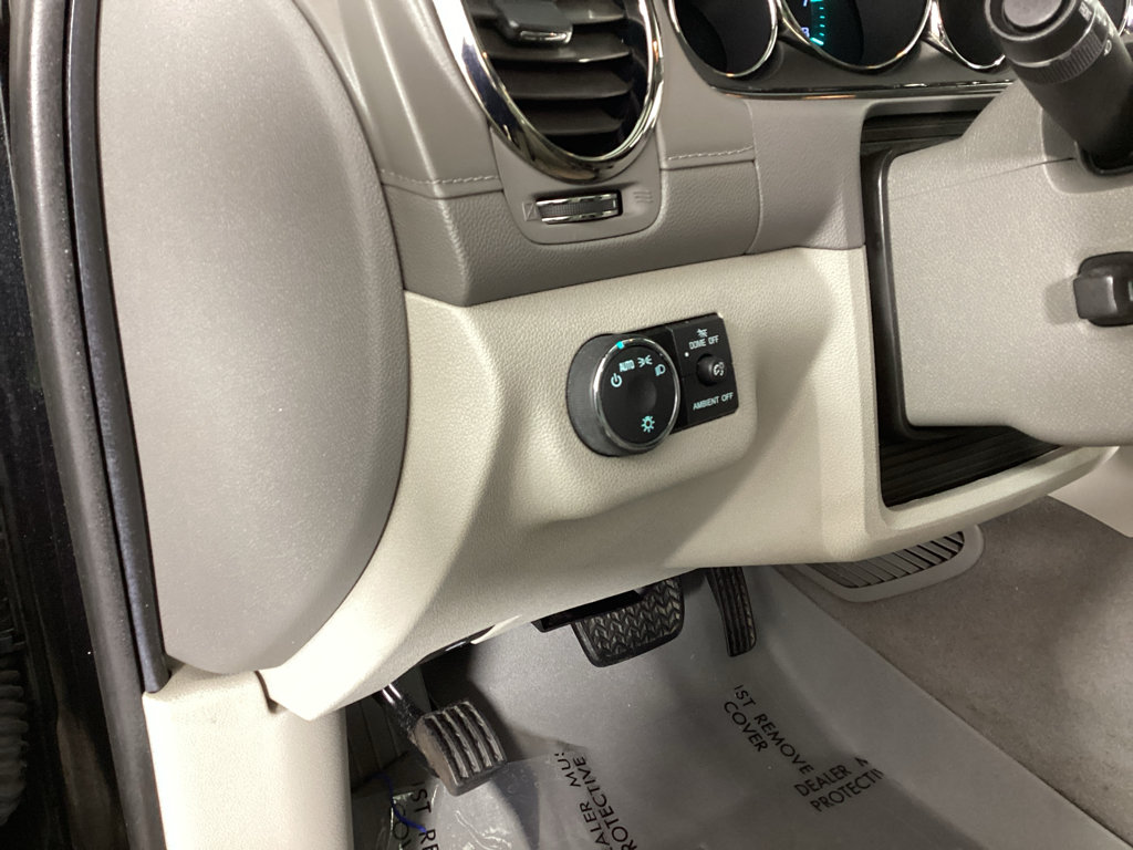 Used 2015 Buick Enclave Premium w/ Trailering Package AWD/4WD image 21