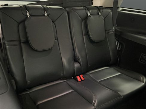 Used 2025 Lincoln Aviator AWD image 24