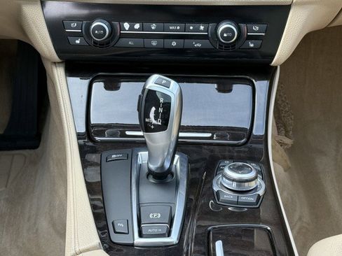 Used 2011 BMW 528i Sedan image 24