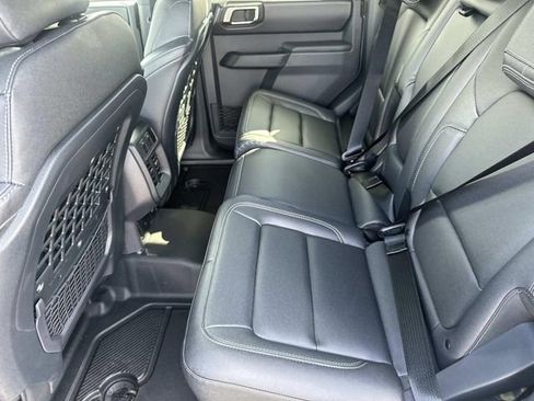 New 2025 Ford Bronco Badlands image 22