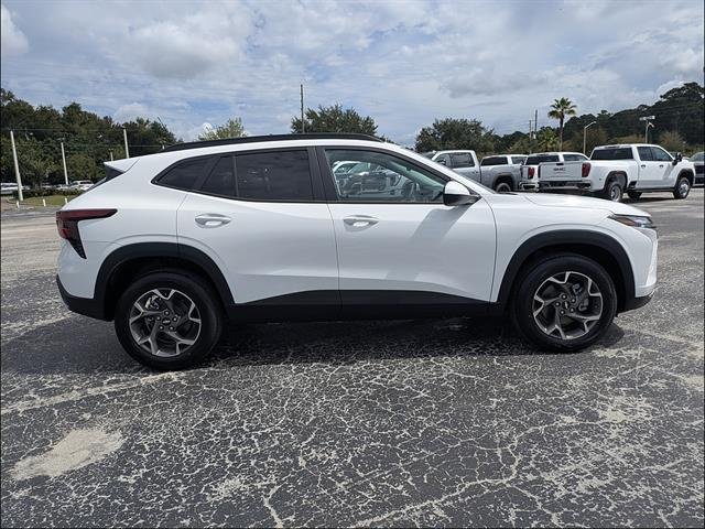 New 2026 Chevrolet Trax LT w/ Driver Confidence Package FWD image 4