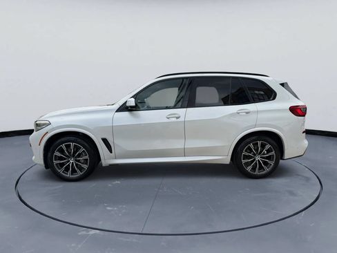 Used 2019 BMW X5 xDrive40i w/ M Sport Package AWD/4WD image 3