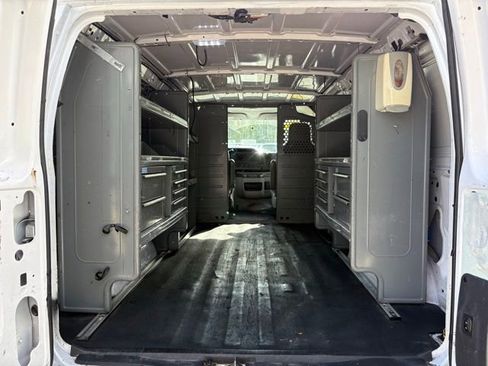 Used 2014 Ford E-250 and Econoline 250 w/ Commercial Cargo Van Package image 28