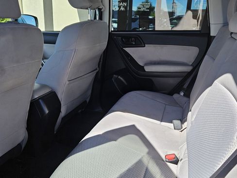 Used 2016 Subaru Forester 2.5i Premium AWD/4WD image 6