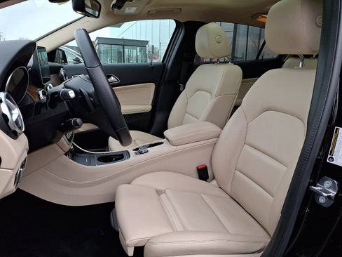 Used 2018 Mercedes-Benz GLA 250 4MATIC image 13
