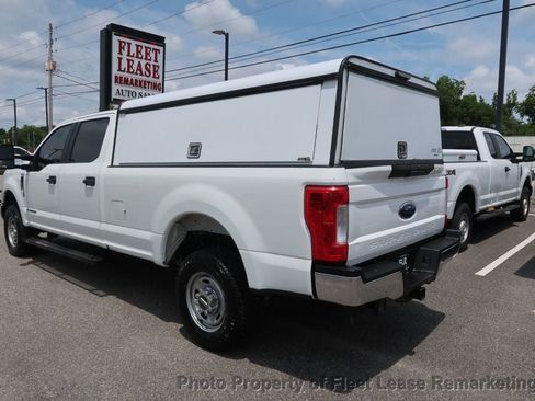 Used 2018 Ford F250 XL w/ Power Equipment Group AWD/4WD image 3