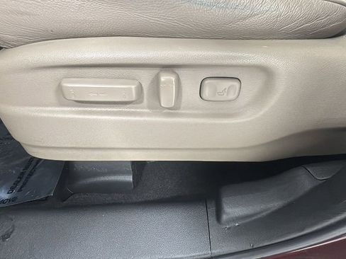 Used 2016 Honda Pilot Touring image 11