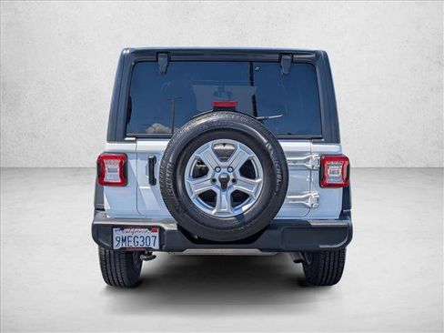 Used 2021 Jeep Wrangler Unlimited Sport AWD/4WD image 7