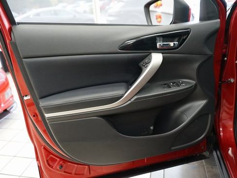 Used 2025 Mitsubishi Eclipse Cross SE image 24