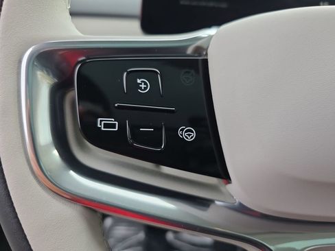 New 2025 Volvo EX90 Ultra w/ Protection Package Premier image 24