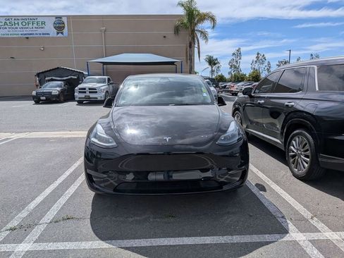Used 2021 Tesla Model Y Long Range image 2