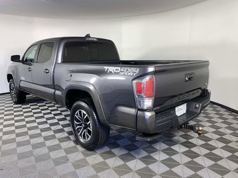 Used 2022 Toyota Tacoma TRD Sport w/ Technology Package AWD/4WD image 6