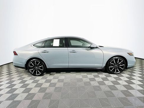 Used 2024 Honda Accord Touring image 10