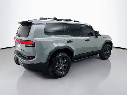 Used 2024 Lexus GX 550 image 7