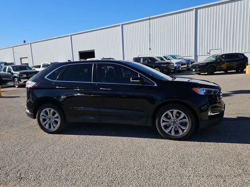 Used 2023 Ford Edge Titanium AWD/4WD image 9