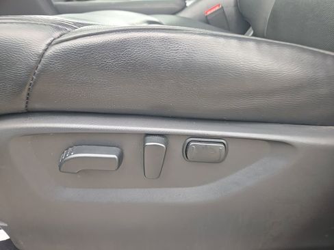 Used 2024 Nissan Armada SL w/ Midnight Edition Package image 10