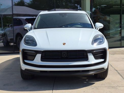 New 2025 Porsche Macan AWD/4WD image 6