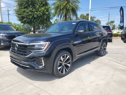 New 2025 Volkswagen Atlas Cross Sport SEL Premium R-Line