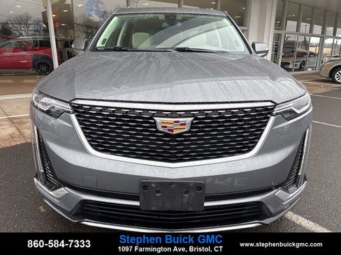 Used 2020 Cadillac XT6 Premium Luxury image 2