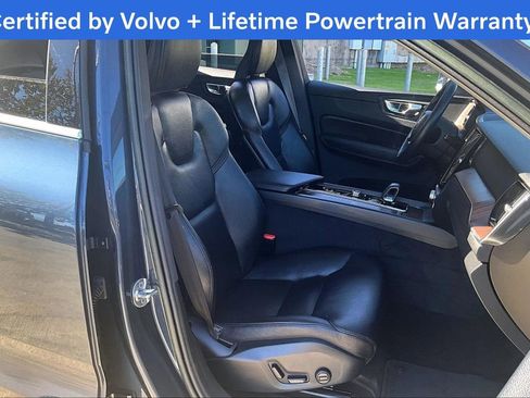 Used 2023 Volvo XC60 B5 Plus w/ Climate Package image 9