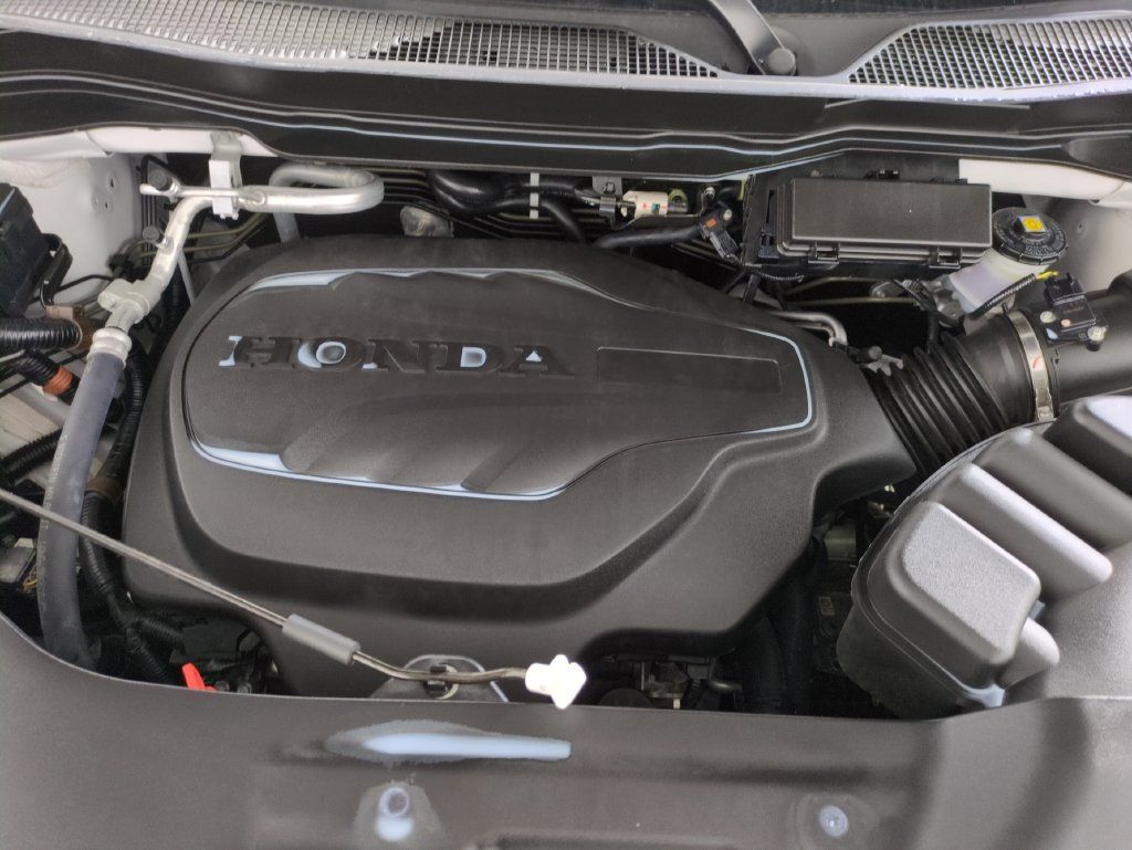 Certified 2025 Honda Passport EX-L image 28