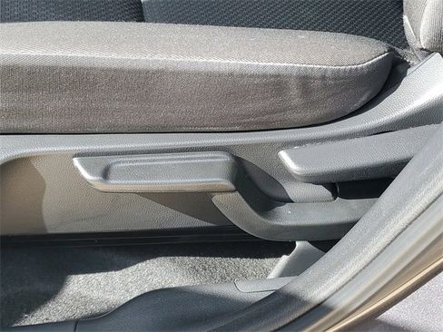 Used 2021 Honda HR-V LX image 12