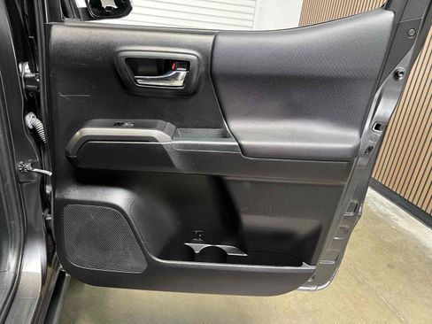 Used 2021 Toyota Tacoma TRD Sport w/ TRD Premium Sport Package RWD image 69