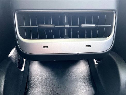 Used 2021 Tesla Model 3 Standard Range Plus image 32