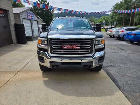 Used 2015 GMC Sierra 2500 SLE AWD/4WD image 2