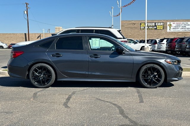 Used 2023 Honda Civic Sport image 2