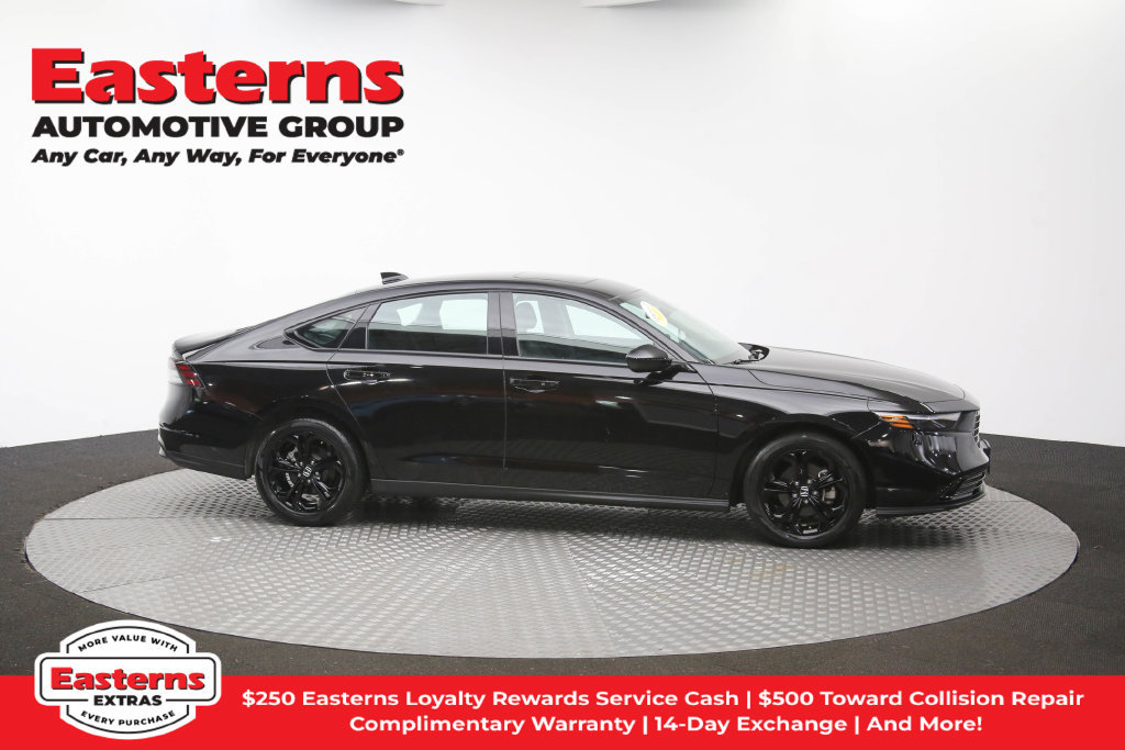 Used 2025 Honda Accord SE image 41