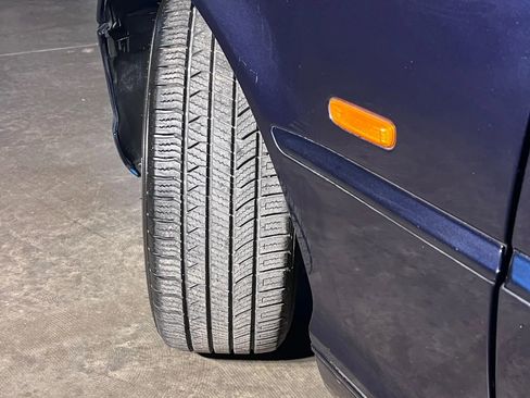 Used 2002 BMW 325Ci 325Ci Coupe 2D image 39