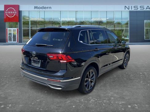 Used 2023 Volkswagen Tiguan SE FWD image 5