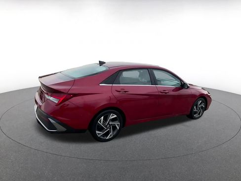 Used 2025 Hyundai Elantra SEL image 15