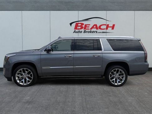 Used 2020 Cadillac Escalade ESV Premium Luxury AWD/4WD image 7