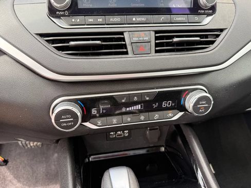 Used 2020 Nissan Altima 2.5 SV FWD image 30