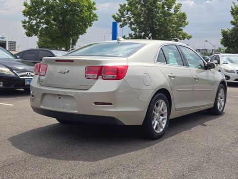Used 2015 Chevrolet Malibu LT w/ Power Convenience Package FWD image 5