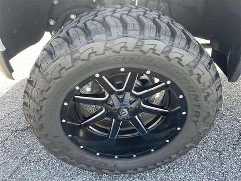 Used 2020 Chevrolet Silverado 2500 High Country w/ Z71 Off-Road Package image 10