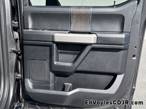 Used 2020 Ford F350 Lariat image 21