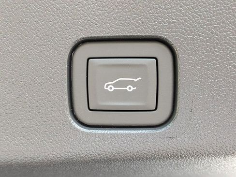 New 2026 GMC Acadia Denali w/ Super Cruise Package FWD image 14