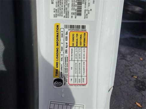 Used 2024 Ford Mustang Convertible image 24