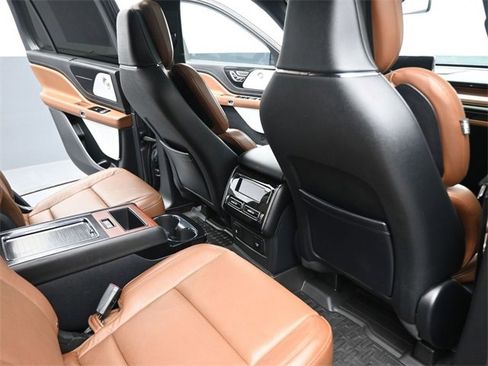 Used 2021 Lincoln Aviator Reserve w/ Equipment Group 208A image 27