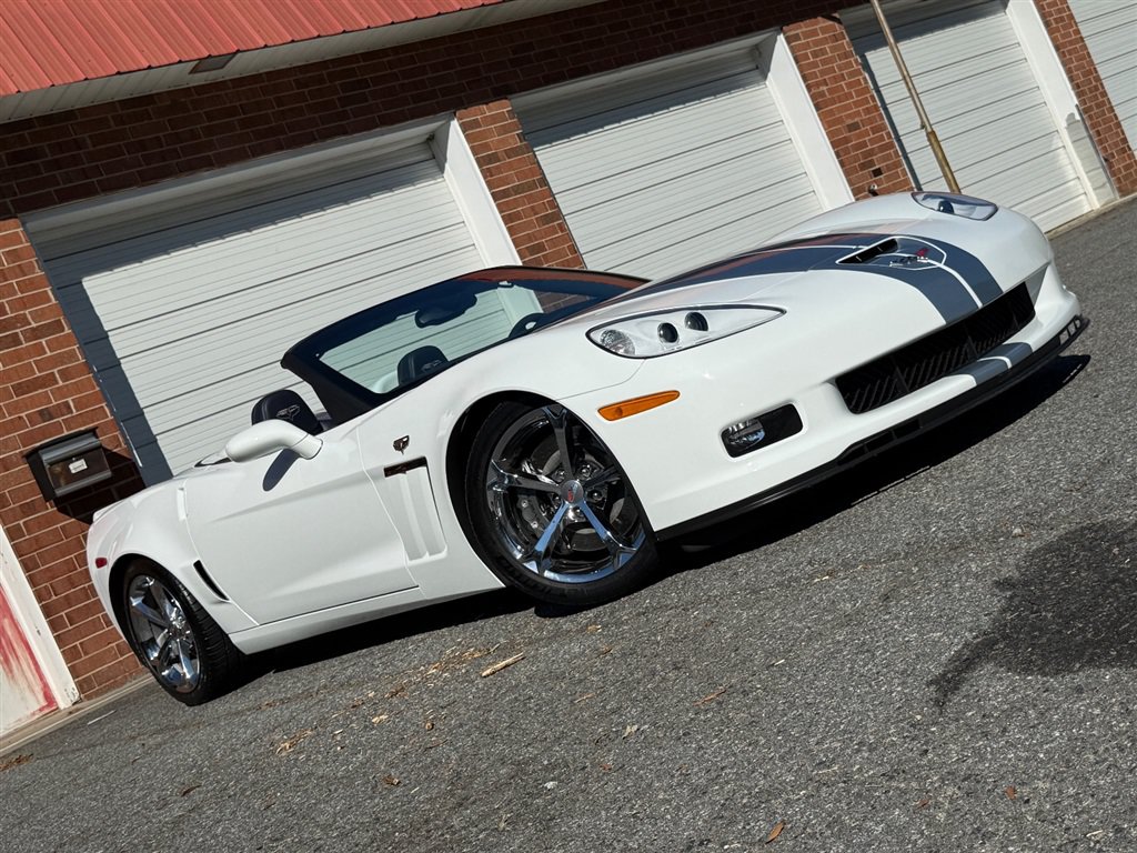 Used 2013 Chevrolet Corvette Grand Sport w/ 4LT Preferred Equipment Group RWD image 35