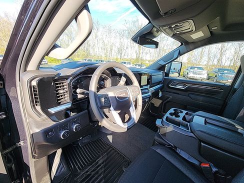 New 2026 GMC Sierra 2500 SLE image 15