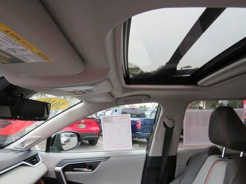 Used 2019 Toyota RAV4 Adventure image 33